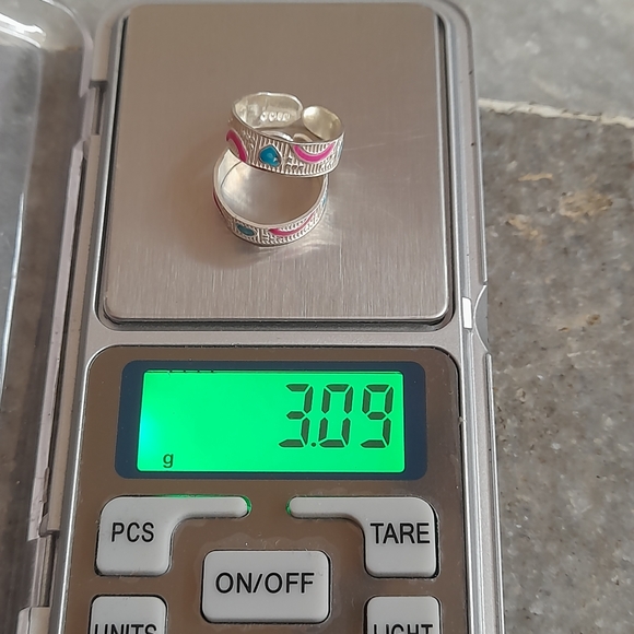 Beautiful new 😍 adjustable toe rings - Picture 4 of 8